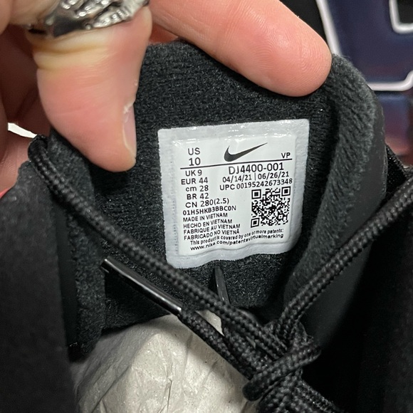 NIB Men Size 10 Nike Air More Uptempo ‘96 Pippen Sneakers Black/Navy/Varsity Red - Picture 9 of 14